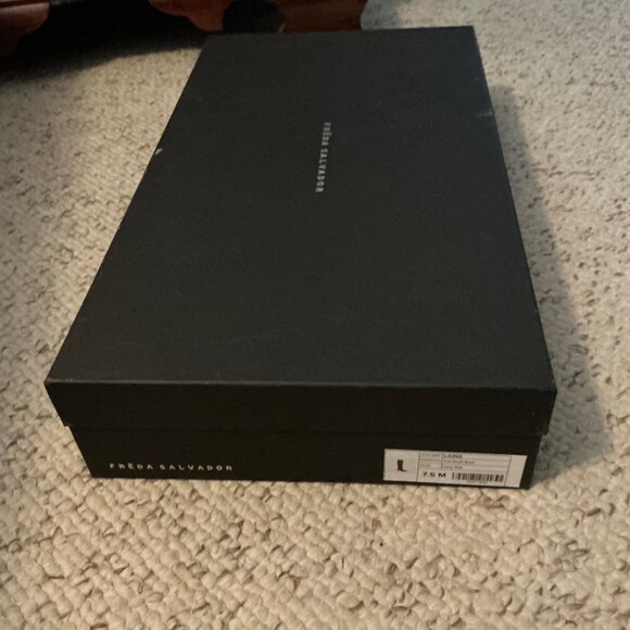 Freda Salvador LANA boot White/Creme Size 7.5 *BRAND NEW IN BOX* - Picture 7 of 8